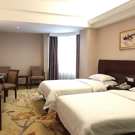Vienna Hotel Shenzhen Yinhu Bus Station Zewnętrze zdjęcie